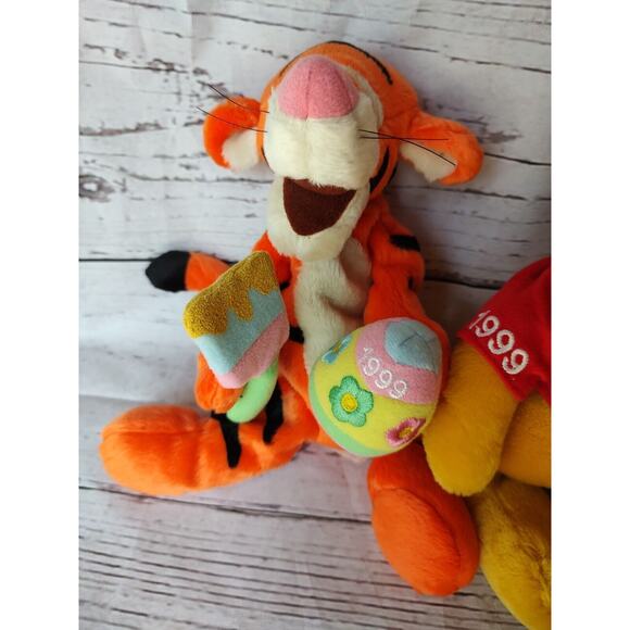 Disney Winnie The Pooh, Tigger, Eeyore, and Piglet Easter Beanies 1999 Vintage - Picture 6 of 16